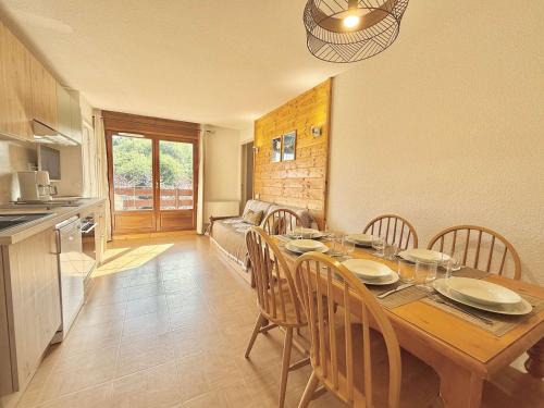 Flumet Apartment | Appartement 3 pièces Flumet - 6 pers, piscine, parking - FR-1-603-118