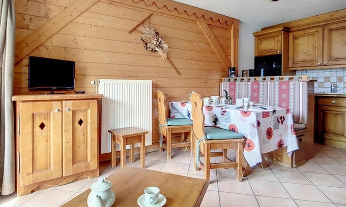 Reberty Apartment | Appartement 3 Pièces · 6 Pers · Piscine · Sauna · Proche Pistes · Balcon Sud · Parking Inclus - FR-1-344-778