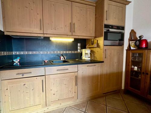 Les Carroz-d'Araches Apartment | Appartement 3 pièces avec garage, terrasse, proche pistes et commerces à Arâches-la-Frasse - FR-1-572-250