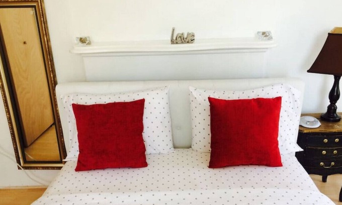 CUF Apartment | Apt #6 · Clean and park/view one bedroom apt OTR/UC