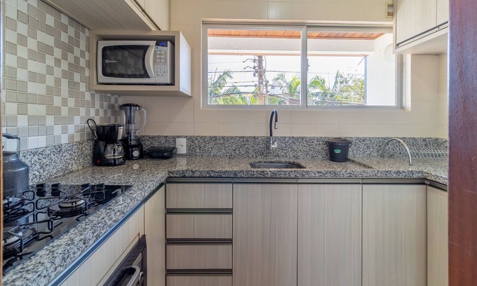 Canasvieiras Apartment | Apt 6 min From the sea in Canasvieiras-sc Rba201
