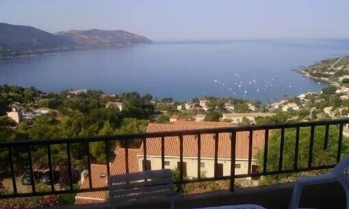 Tiuccia Apartment | Apt has tiuccia bright, beautiful view of mountains and sea, tranquility rest