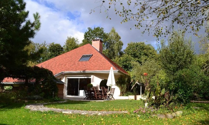 Theze House | Architect-designed house in southwest France, between sea and mountains.