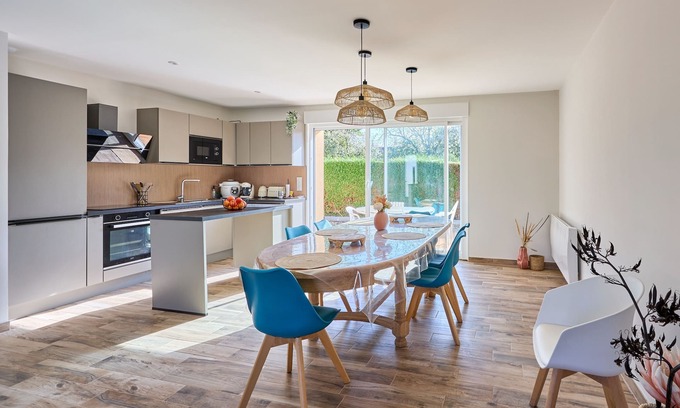 Bernieres-sur-Mer House | Arielle - Maison avec jardin proche plage