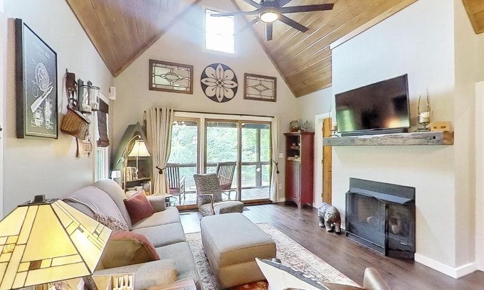Cullowhee House | at E's