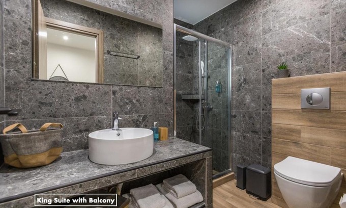Athens City Centre Apartment | Athens Raise Acropolis Project