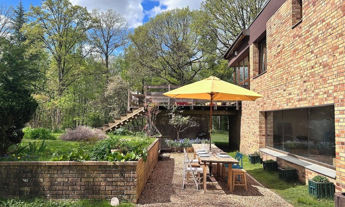 Saint-Hilarion House | Atypical house in the heart of the forest