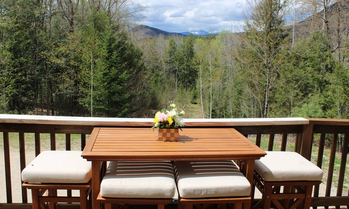 Jackson Ski Chalet | Awesome Mt Chalet close to Valley Attractions and Ski Resorts with amazing views