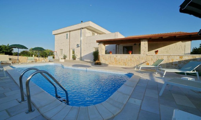 Castellana Grotte Bed & Breakfast | B&B Il Leccio