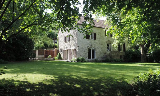 Chaumont-Gistoux Bed & Breakfast | B&B Le Valangré