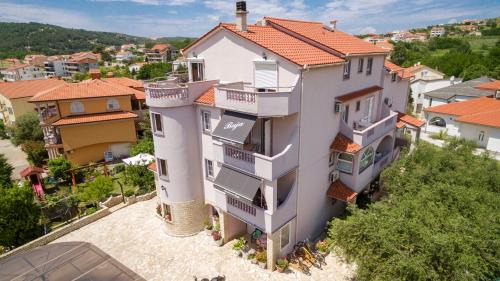 Lopar Apartment | Baja 2