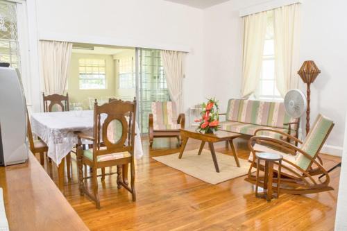 Dover Apartment | Bajan Charm 1 Min Walk to Dover Beach, on The Gap