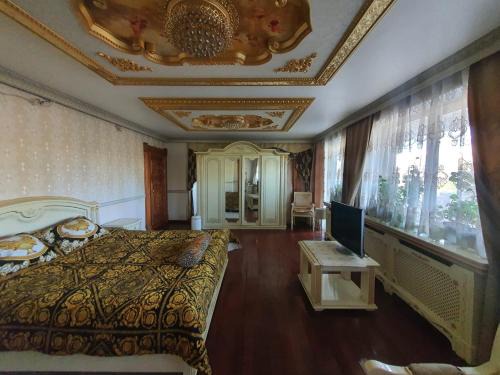 Purvciems House | Baltā māja