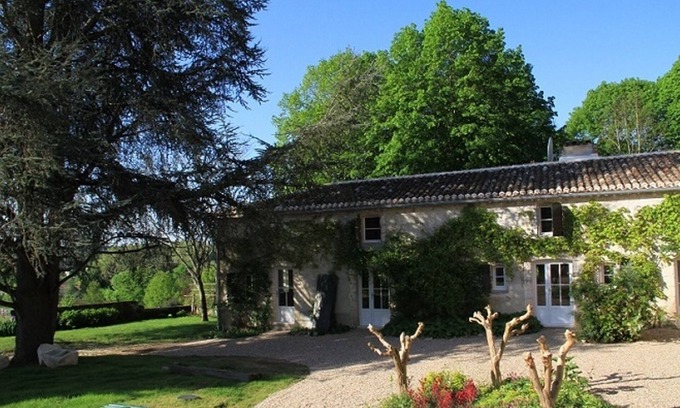 Port-Sainte-Foy-et-Ponchapt House | Beautiful Gite with Private Pool and Air-conditioned Bedrooms