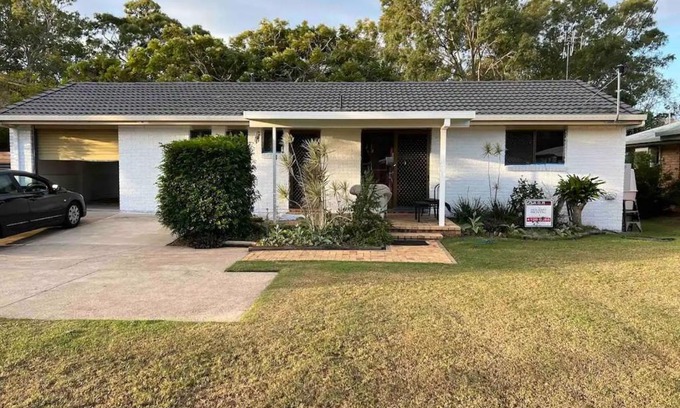 Traviston House | Beach Haven