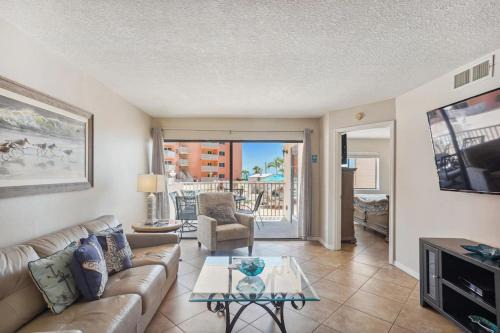 Indian Shores Apartment | Beach Palms- Unit 102