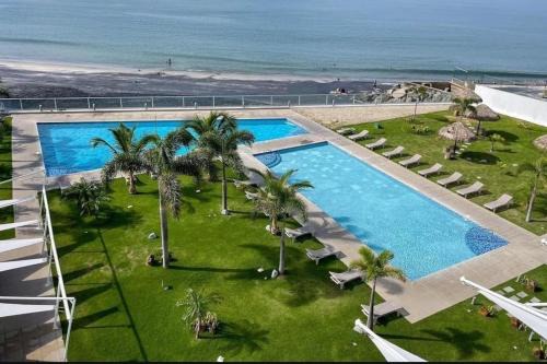 Nueva Gorgona Apartment | Beachfront Apt with optional cook and airport pickup