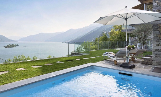 Cardada Villa | Beautiful apartment in villa for 2 guests with internet, pool, patio and panoramic view