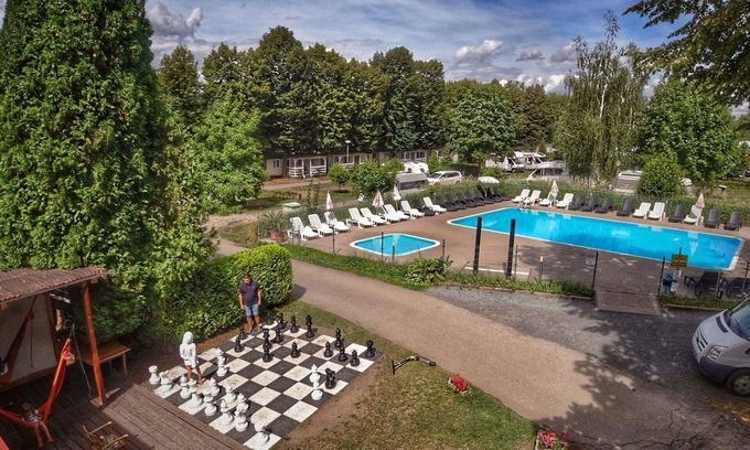 Dolni Pocernice House | Beautiful private villa for 5 people with pool, WIFI, terrace and pets allowed