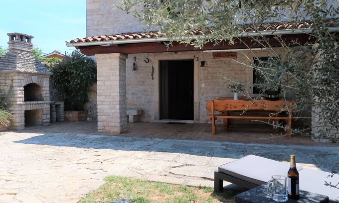 Kozljani House | Beautiful private villa for 4 people with WIFI, A/C, TV, terrace and pets allowed