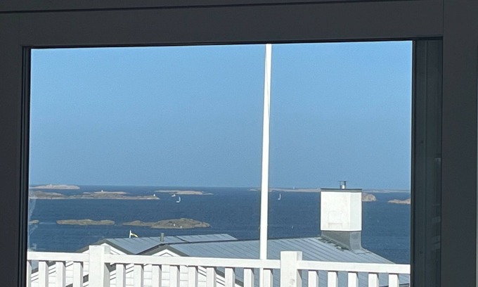 Fiskebackskil Villa | Beautiful summerhouse with magic seaview in Fiskebäckskil