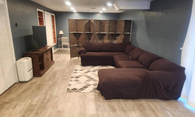 Manorville Apartment | Beautiful Studio Apartment Sleeps 2