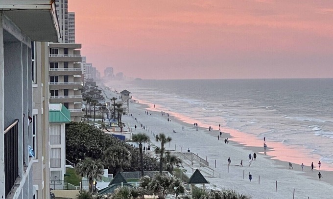 Ocean View Halifax Estates Condo | Beautiful 4 Bedroom 3 Bath Ocean front condo Daytona Beach Shores.