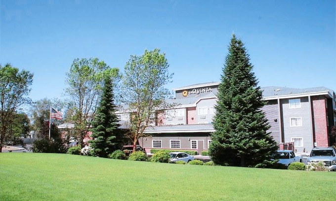 North Spokane Hotel | Best Western Plus Spokane North