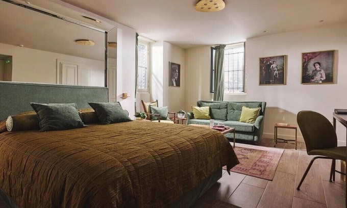 Athens City Centre Apartment | BHA028 - C - Suite Athens