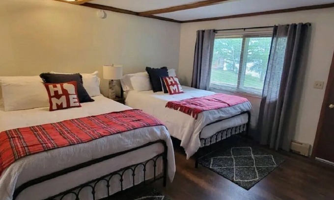 Hayward Resort | Birch Point Resort Kitchenette #11