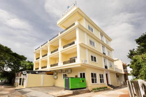 Kuilapalayam Hotel | Blue Mount