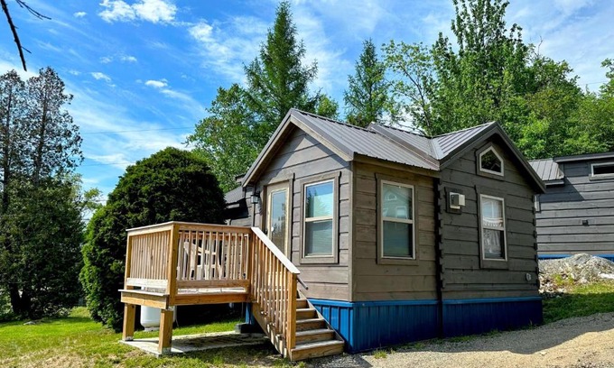 Twin Mountain House | BMV8 Tiny Home Topline