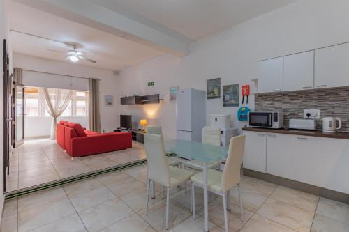 Cospicua Apartment | Bormla - Comfortable two bedroom apartment
