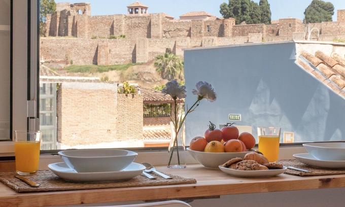 Centro Apartment | C79 · Fabulous Apartment Alcazaba Views