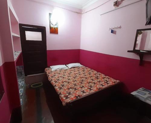 Deoghar Hotel | Call on 79031-58122 for booking-Rupak Rest house Near Temple