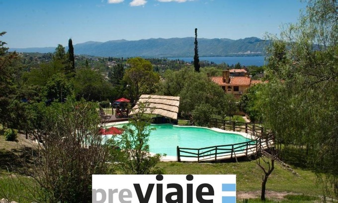 Villa Carlos Paz Hotel | Capilla del Lago