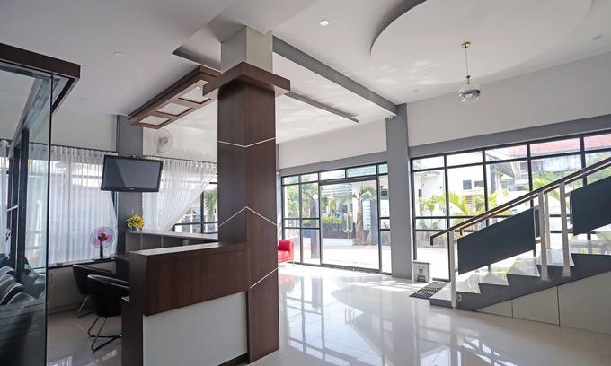 Banda Aceh Hotel | Capital O 92096 Kuala Ulee Lheue Residence Syariah