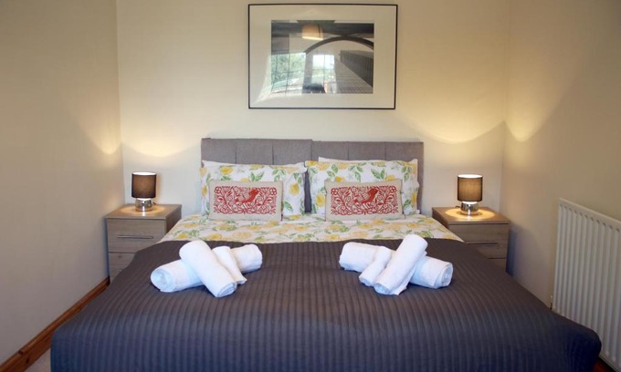 Carlisle Apartment | Carvetii - Uriah House - 4-Bedroom House sleeps up to 10 people
