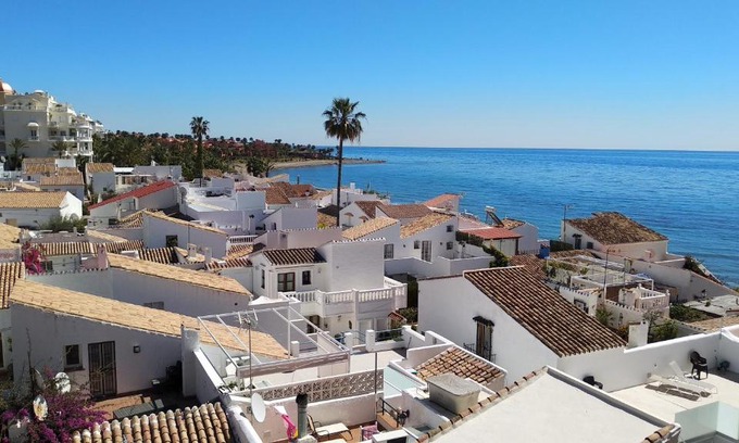 New Golden Mile Apartment | Casa Cachita-En 1ª línea de playa