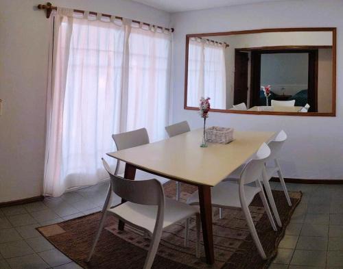 Mendoza City Center Apartment | Casa Colibrí