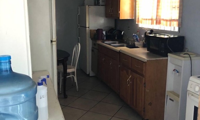 Juarez Municipality House | Casa de Huepedes Blanquita Consulado