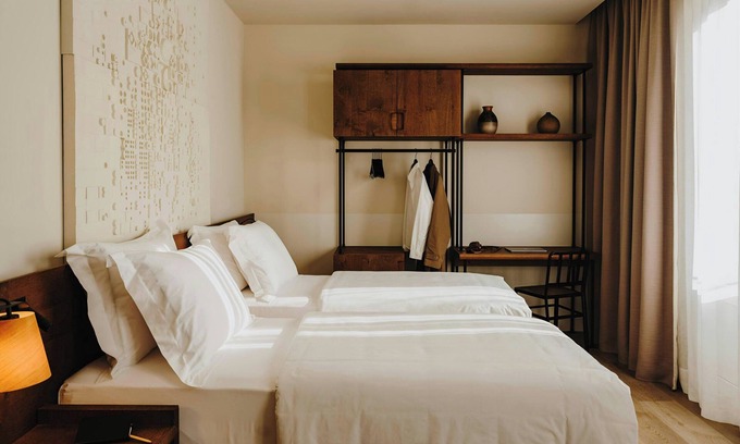 Eixample Apartment | Casa Luz Hotel Plaça Universitat, Sonder by Marriott Bonvoy