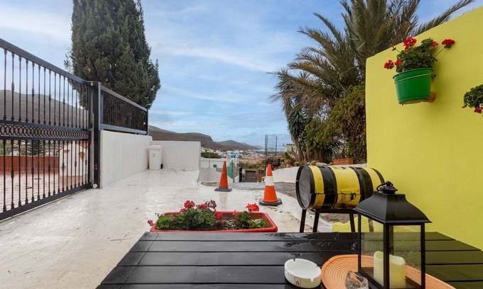 Galdar Cottage | Casa Samuel - Cozy home with terrace