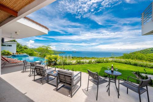 Panama Beach House | Casa Tres Vistas Bonitas 4br New! Modern Villa
