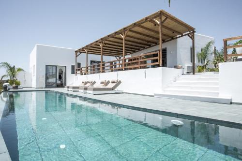 Lahania Villa | CasaCarma IV, private XL Pool, Boho-Design