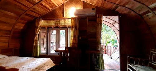 Quan Tom Cabin | Cat Tien Garden Lodge Nam Cat Tien