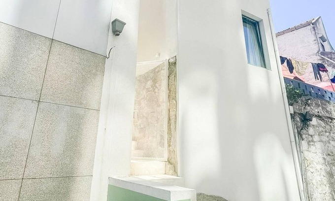 Boavista Apartment | Cativo Flat - Lovely 2 Bedroom Duplex in Porto