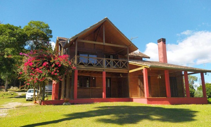 Piraquara Ski Chalet | Chacara da Dinda