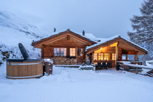 Zermatt Ski Chalet | Chalet Marmo by HomeFlow