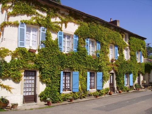 Mareuil-Sur-Lay-Dissais Bed & Breakfast | Chambres D'Hotes Le Moulin
